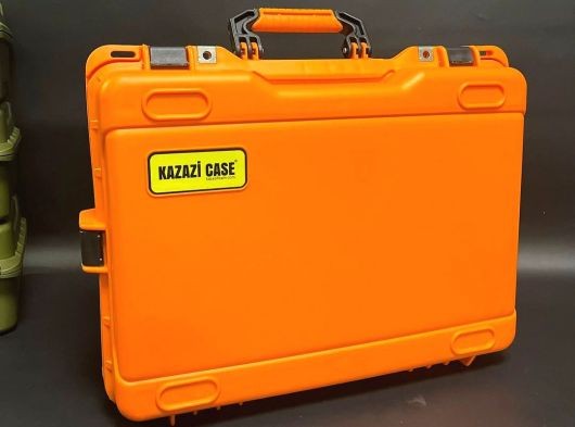 Kazazi Hard Case