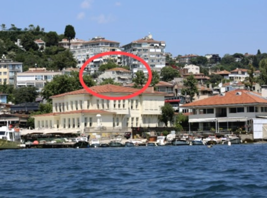 Çengelköyde manzaralı otoparklı sahilde çok yakın müstakil